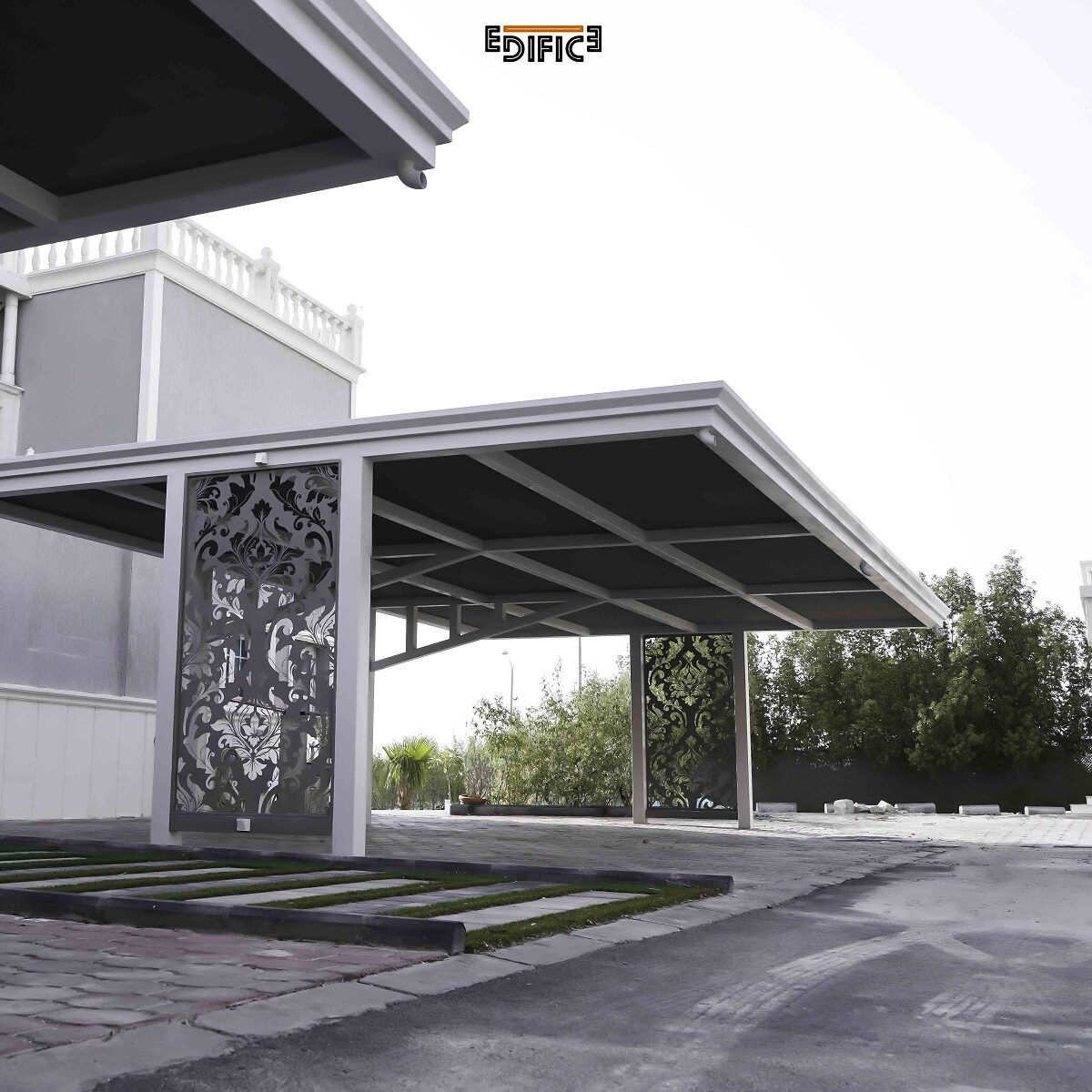 مظلات الهياكل المعدنية في الكويت