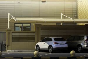 تصميم مظلات الاقواس بتدعيم علوى في الكويت