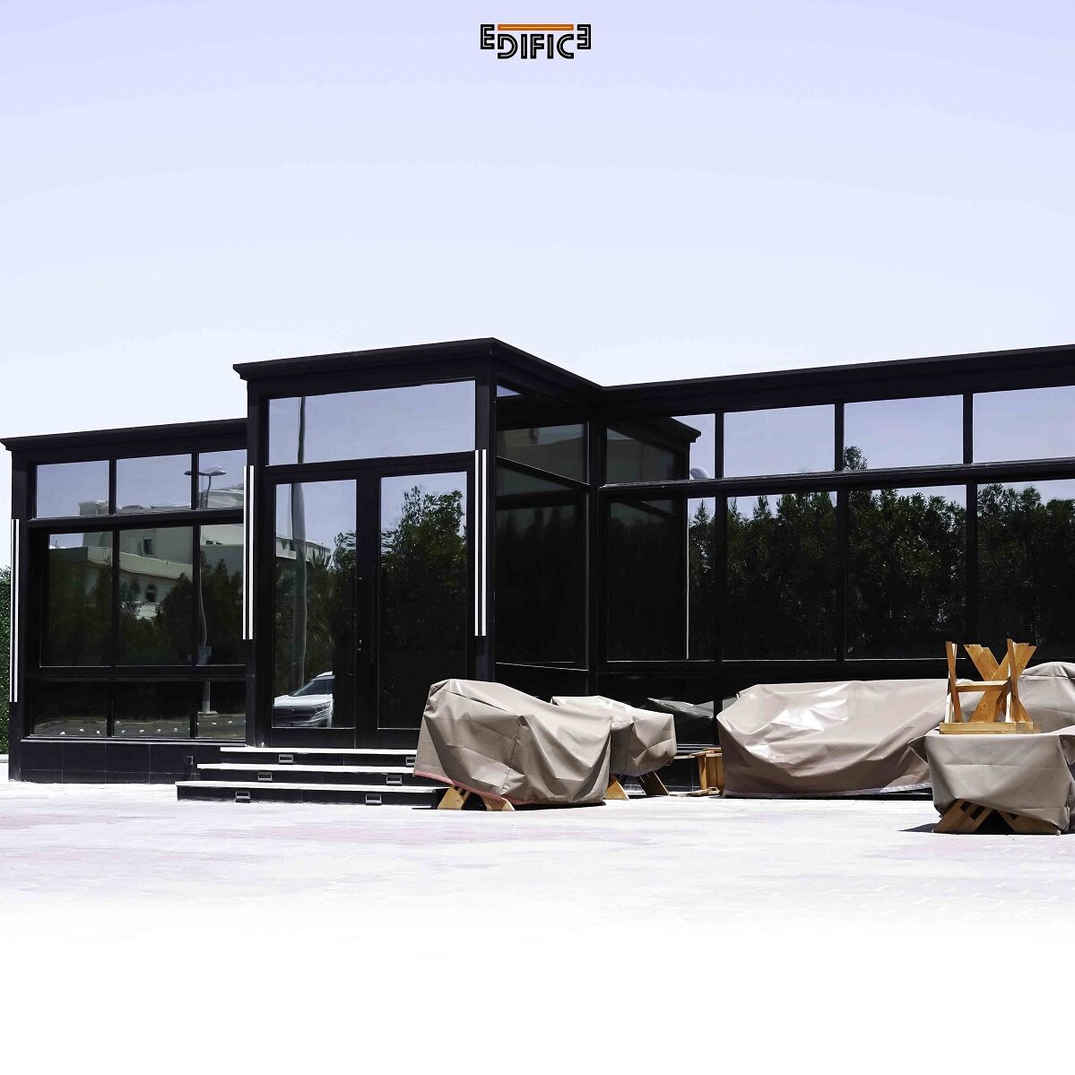 مظلات ديوانيات في الكويت – جلسات مريحة بحماية أنيقة