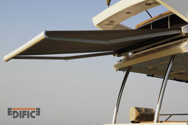 مظلات اليخوت في الكويت – حماية فاخرة تليق بممتلكاتك البحرية