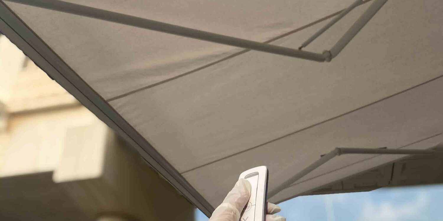 أفضل مظلات كهربائية متحركة بالريموت في الكويت